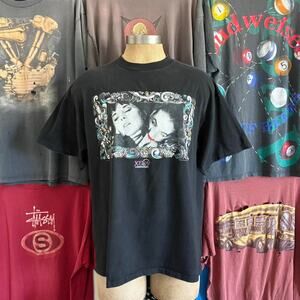 Vintage 1990s Xena warrior Princess Girls just want to have fun T-shirt
